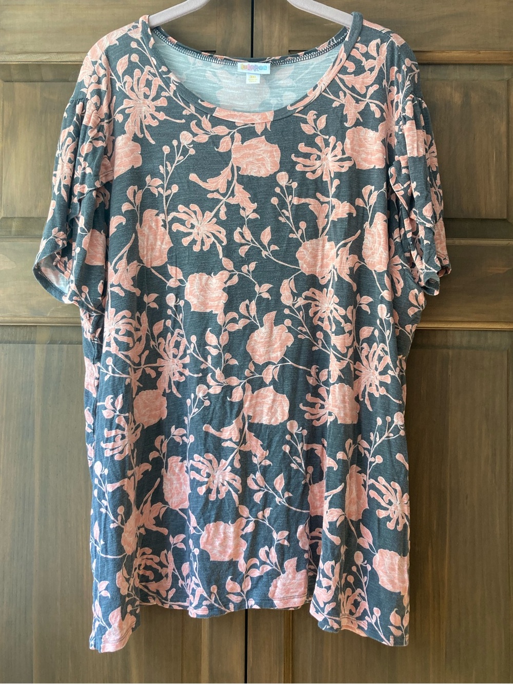 LuLaRoe Gray & Pink Floral Olive-Style Top 3XL